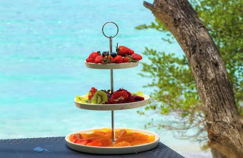Thulusdhoo Island Hotel | Wave Crest Retreat