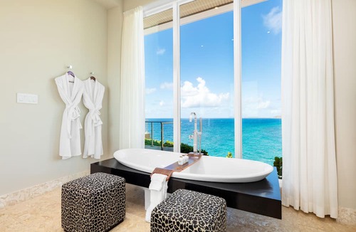 North Sound Resort | Oil Nut Bay