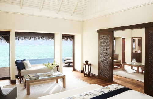 Emboodhu Finolhu Resort | Taj Exotica Resort And Spa