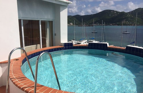 Waterfront Hotel | Fort Burt Hotel