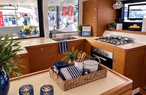 Beef Island Boat Rental | All Inclusive Chartering through the BVI, Private Captain & Chef Sleeps 8 Guests