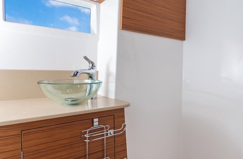 Beef Island Boat Rental | All Inclusive Chartering through the BVI, Private Captain & Chef Sleeps 8 Guests