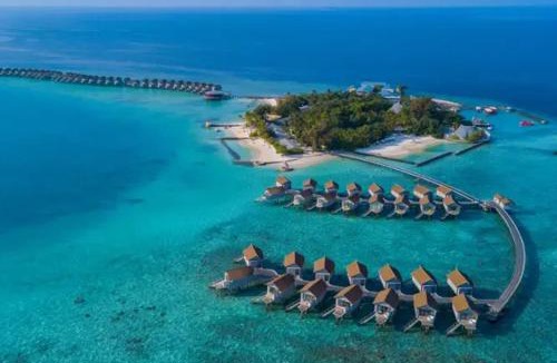 Giravaru Resort | Centara Ras Fushi Resort & Spa Maldives - Stay 4 nights or more and enjoy 40 percent off Speedboat transfers, valid for stays from 6 Apr to 30 Sep 2026