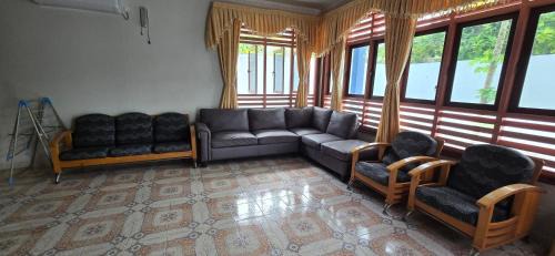 Magoodhoo Boat Rental | Dorado