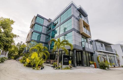 Dhangethi Hotel | Aqua Luna Dhangethi