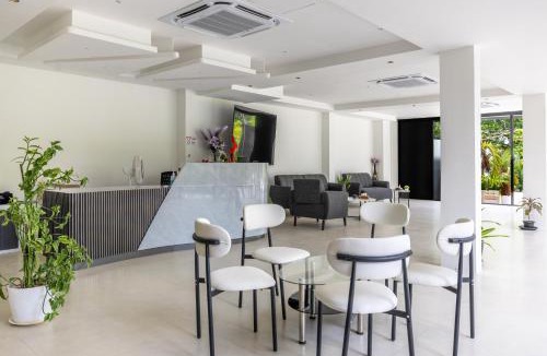 Dhangethi Hotel | Aqua Luna Dhangethi