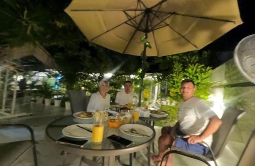 Kudahuvadhoo Hotel | Oceana Surf Maldives - Kudahuvadhoo Island Surf Retreat
