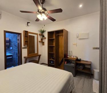 Dhigurah Hotel | Dhonfalhu Dhigurah