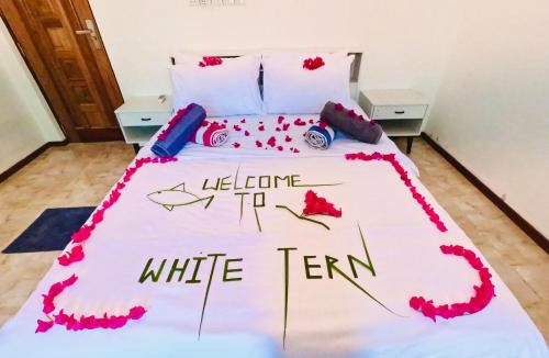 Fenfushi Hotel | White Tern Maldives