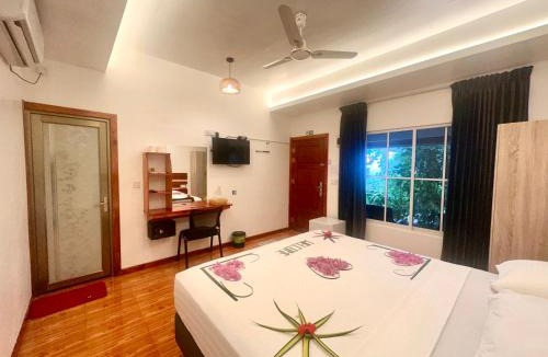 Thoddoo Hotel | Thoddoo Island Life
