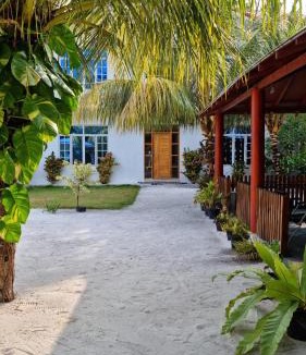 Rinbudhoo House | Dhonveli Inn