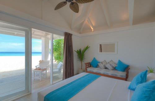 Bathala Island Resort | Sandies Bathala
