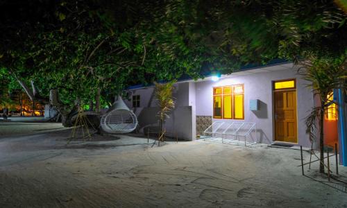 Himmafushi House | Jail Break Surf Inn