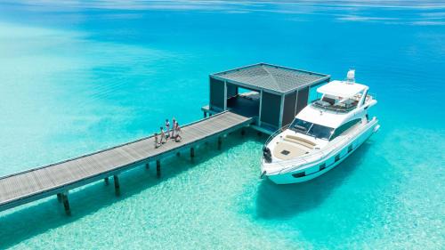 Kanifinolhu Island Resort | The Ritz-Carlton Maldives, Fari Islands