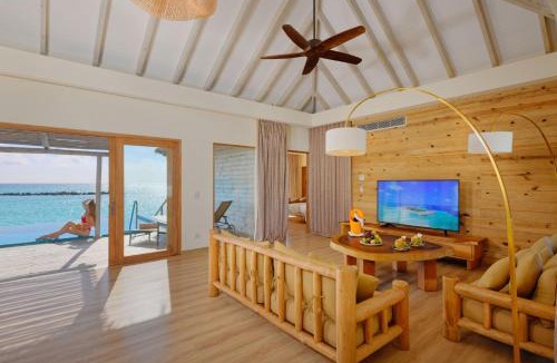 Uthurumaafaru Resort | You & Me Maldives - Adults Only - Premium All-Inclusive
