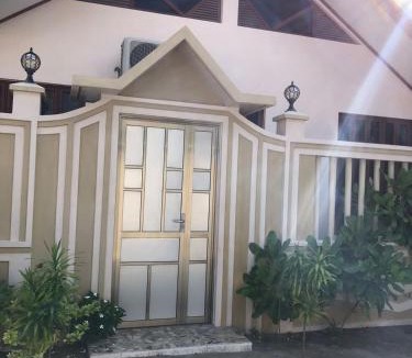 Velidhoo House | IKHFA Guesthouse