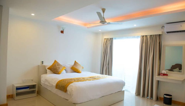Xen Midu in Hulhudhoo