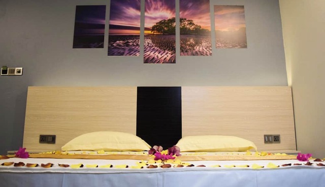 Dhiffushi Tourist Hotel