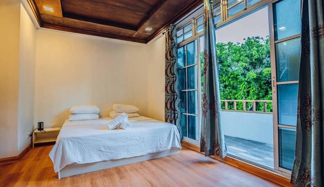 Spacious 6-bedroom house in marvelous Fuvahmulah with AC, WiFi in Fuvahmulah