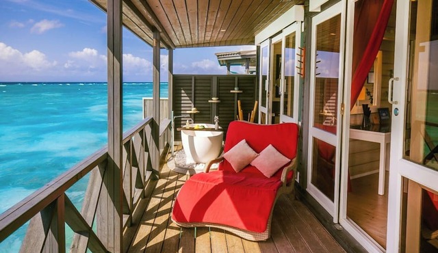 Kuredu Island Resort & Spa in Kuredu Island