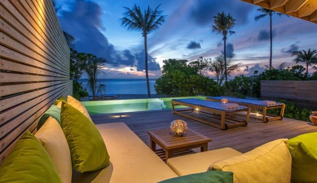 Hurawalhi Island Resort in Huruvalhi