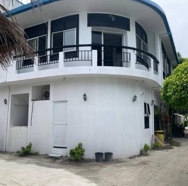 Seaside Villa in Dhiffushi