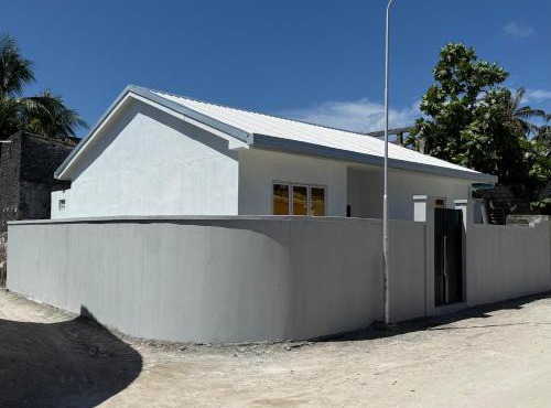 Daisy Stay Dhaandhoo in Nilandhoo