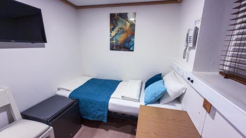 RITRELLA FLOATING HOTEL&YACHT - FREE beach access daily - Full board meal plan in Malé